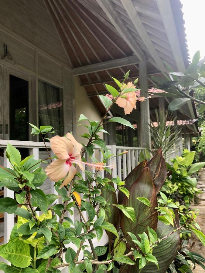 The Lucky Cottage Lembongan Exterior foto